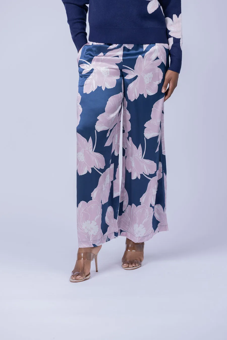 Christy Lynn Jade Pant in Midnight Blossom