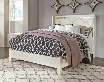 Dreamur Contemporary Master Bedroom Queen Panel Footboard w/Rails