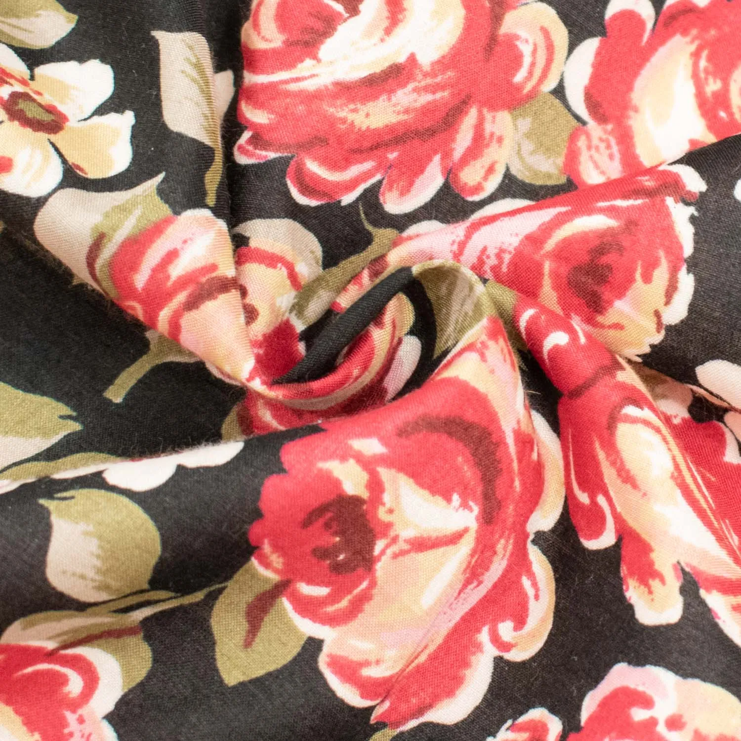 Japanese Pure Cotton Lawn Prints DF-227 Red Roses on Black