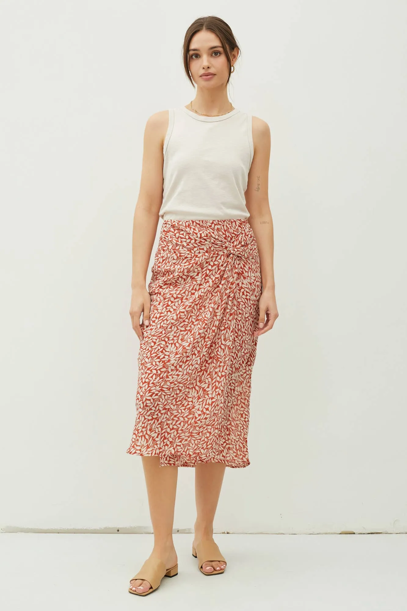 PRINT DRAPED SIDE KNOT MIDI SKIRT