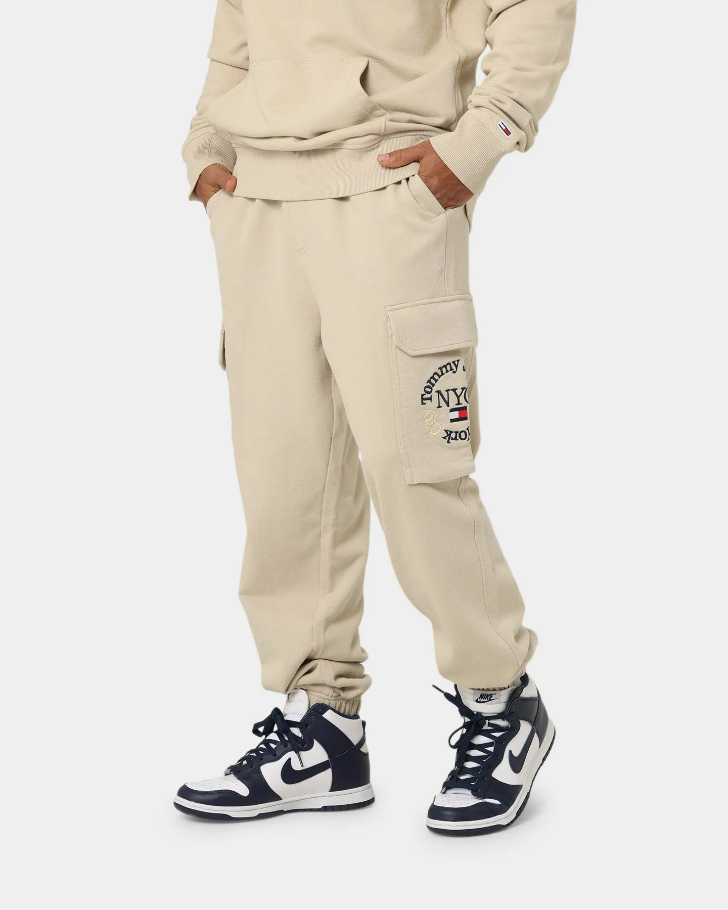 Tommy Jeans TJM Timeless Cargo Sweatpants Savannah Sand